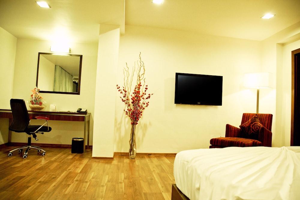 Best Western Ramachandra Visakhapatnam Exterior photo